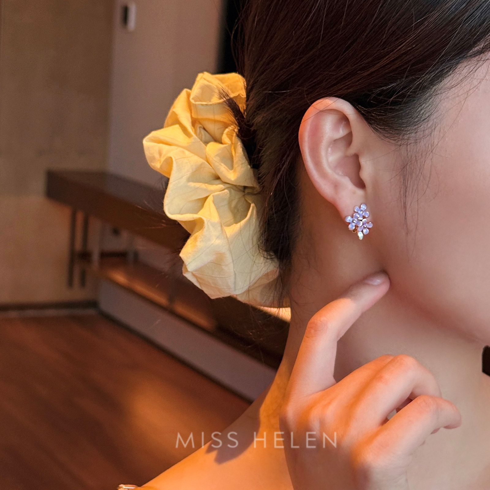 MISS HELEN 丁香花园耳钉无耳洞女轻奢高级感百搭耳夹简约耳环