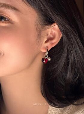 MISS HELEN「红苹果」耳钉耳夹女新年礼物红色气质无耳洞耳环耳饰