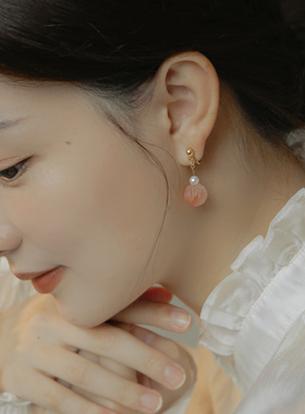 南红莲花珍珠耳环气质高级感蚊香盘耳夹女无耳洞古风耳钉红色耳饰