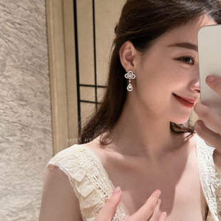 MISS HELEN重磅大牌锆石花朵」耳夹女高级感流苏气质耳坠耳钉耳饰