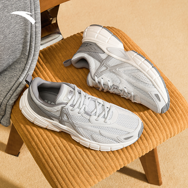 樊振东同款安踏破晓休闲鞋