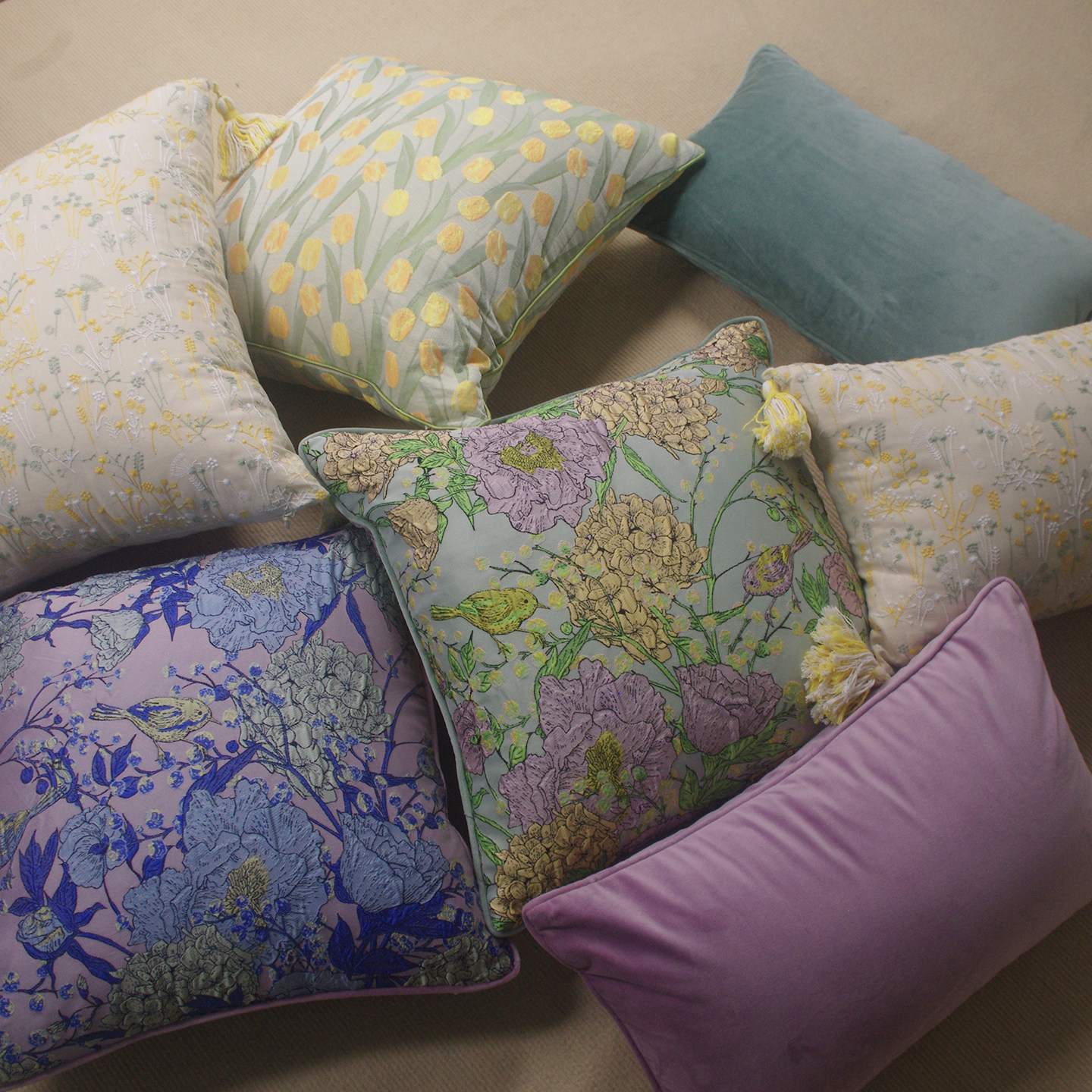 伊恬家居蔓雀喃春巴洛克法式花鸟提花靠垫粉紫水抱枕双面抱枕