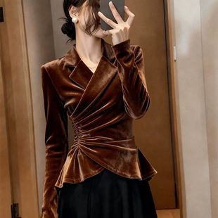 2025年独特漂亮超好看法式高端丝绒衬衫女款秋冬季减龄遮肚子上衣