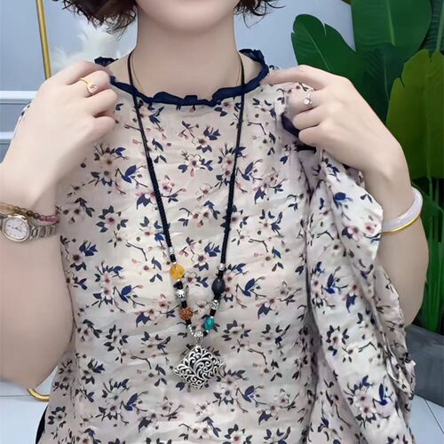 网红炸街爆款夏季新款气质时尚轻熟风减龄宽松碎花薄款遮肉打底衫