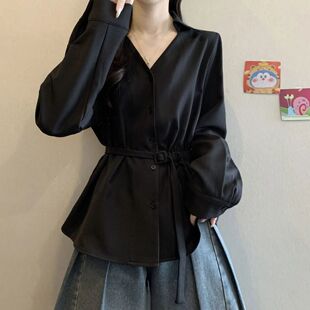 高级感黑色V领正肩衬衫女2026冬新款大码胖mm收腰显瘦中长款上衣