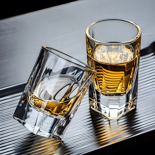 水晶玻璃二两白酒杯家用小酒杯