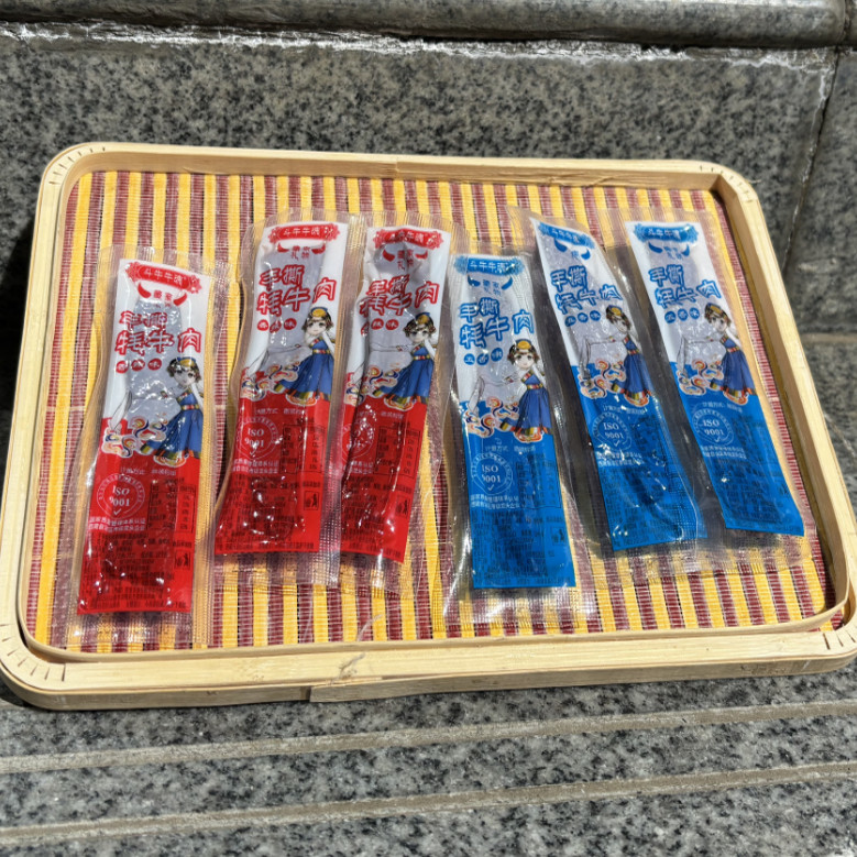 斗牛牦牛肉手撕香辣五香味正宗牦牛肉干散称真空独立包装拉萨发货