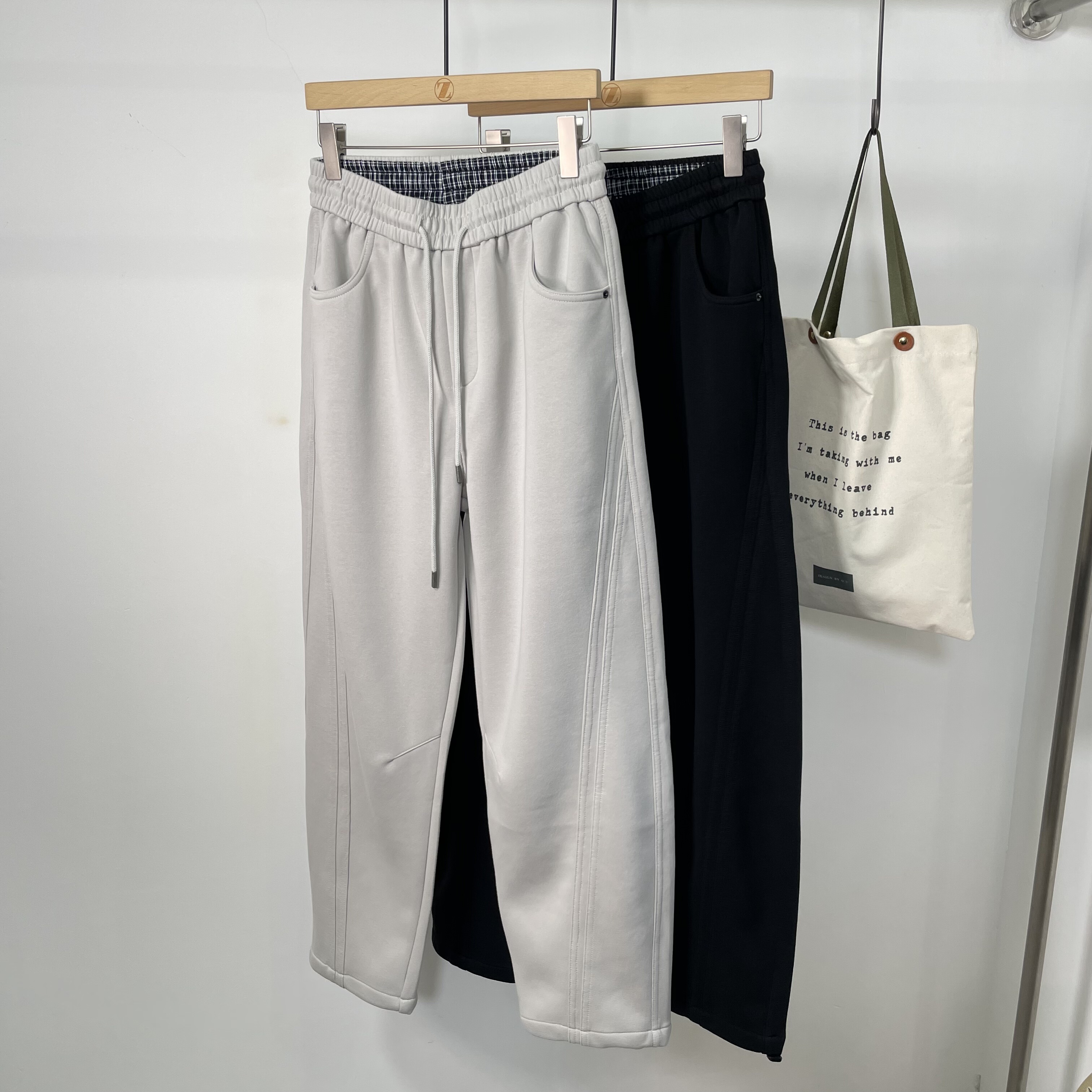 2026春季高级感软糯直筒休闲裤男潮流裁剪弹力松紧腰弯刀百搭卫裤,男装,休闲裤,淘宝优惠券,粉丝福利购,淘宝优惠卷