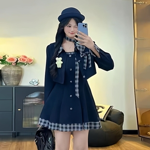 A字裙显瘦套装 长袖 大码 时尚 裙 学院风百搭套装 套装 两件套女春秋季