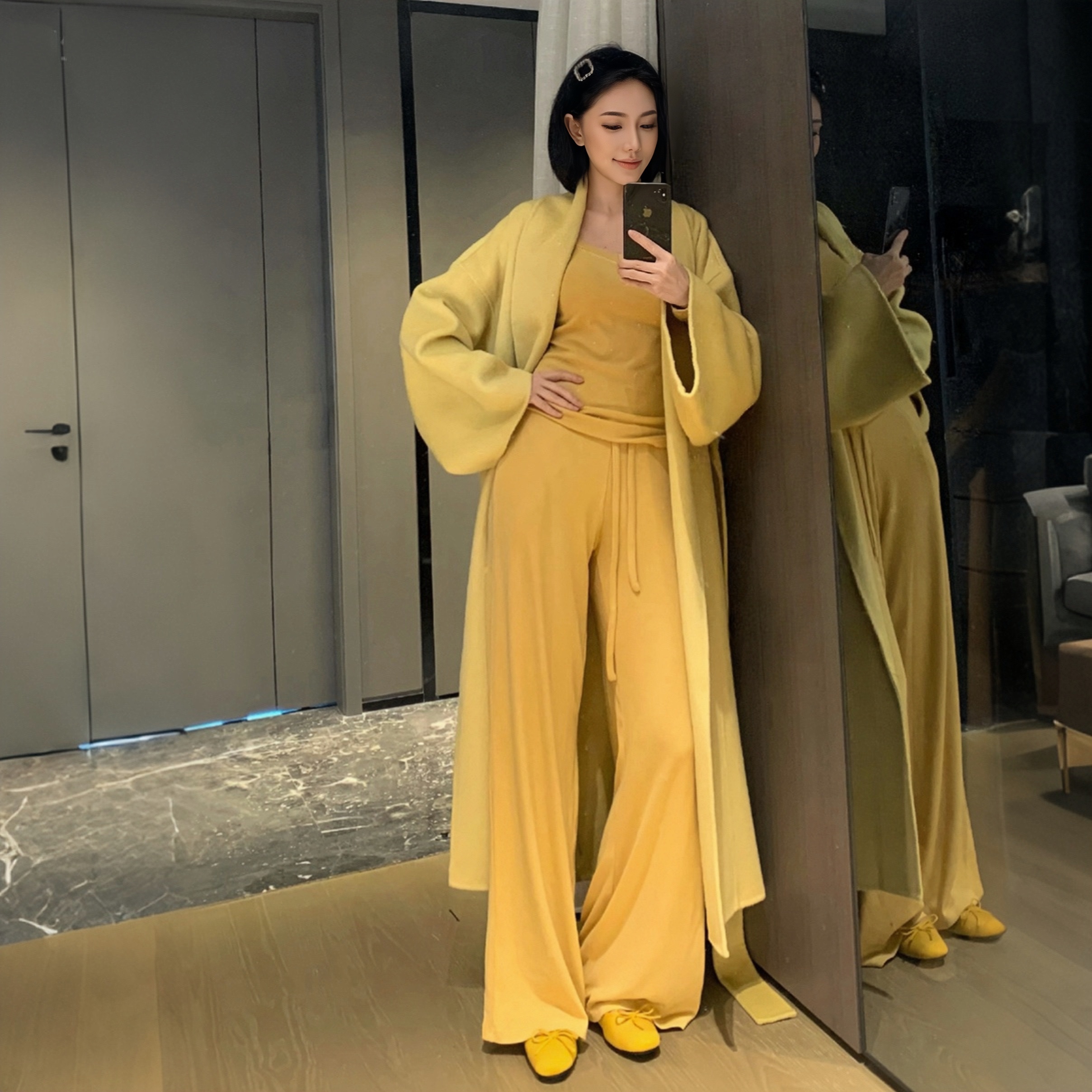 宛宛大大《葵光雏菊》羊毛驼绒毛呢 小鸡黄 浴袍式青果领系带大衣