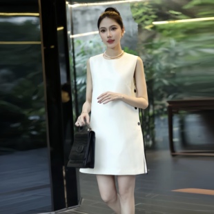 短款 宛宛大大 两侧排扣马甲式 白色圆领无袖 连衣裙上衣 白薇入夏