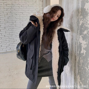 韩版时尚大翻领拼接羊羔毛加厚派克服外套女2025冬季新款保暖棉衣