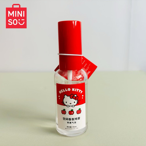 名创优品Hellokitty苹果喷雾