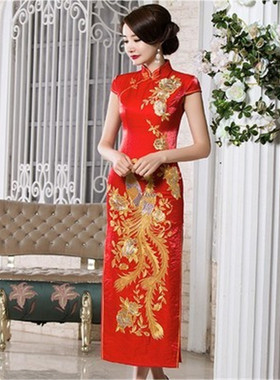 2025新款红色旗袍结婚礼仪走秀回娘家刺绣礼服女新娘敬酒服连衣裙