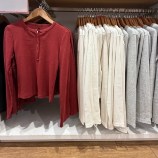 棵米0素家女装bm风罗纹亨利领修身短款内搭打底长袖T恤女487908