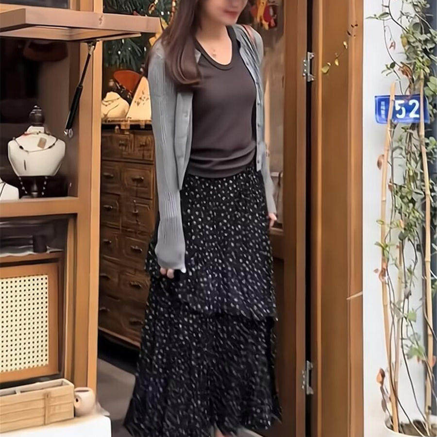 黑色不规则碎花半身裙女长裙2026春夏季新款小个子高腰显瘦a字裙
