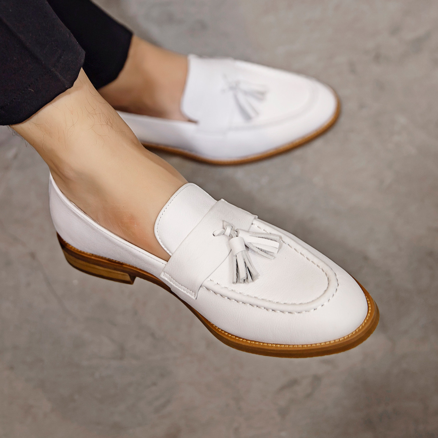 英伦风流苏乐福鞋男头层牛皮白色真皮一脚蹬懒人套脚商务休闲鞋