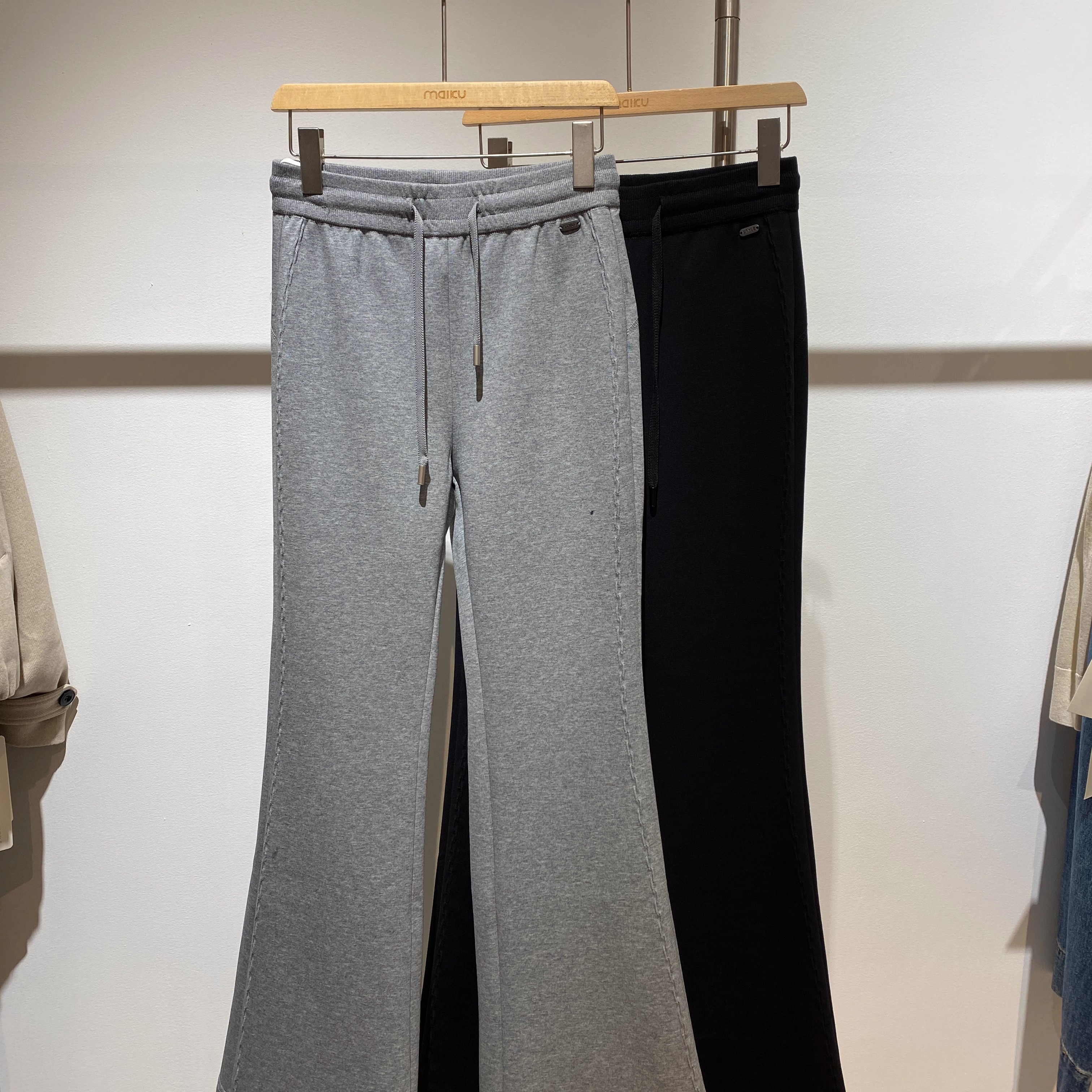 2025秋冬季百搭显瘦喇叭裤大长腿