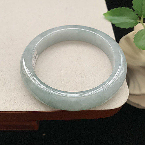 缅甸翡翠手镯A货59.6MM手镯浅青晴底冰透玉手镯女款珠宝
