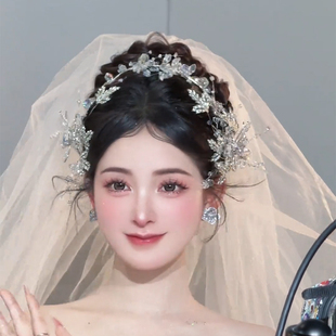 超仙新娘水晶发箍头饰高级感甜美公主边夹发饰缎面简约婚纱配饰品