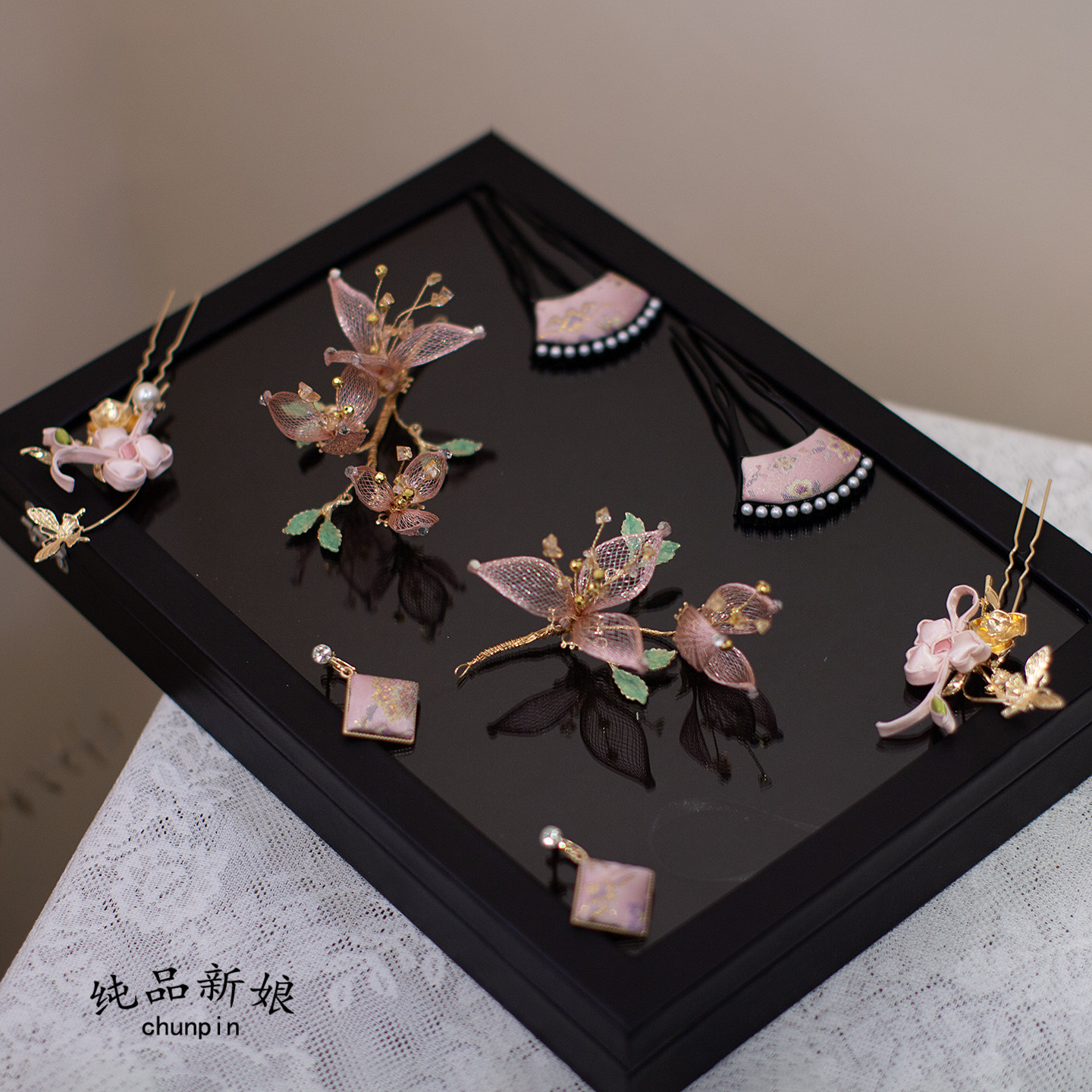 小众新中式手工粉色花朵新娘头饰图片