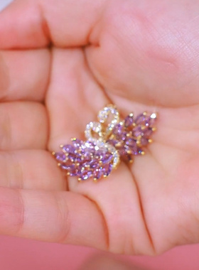 紫色锆石优雅天鹅耳钉耳环女设计感轻奢网红百搭配饰2024新款耳坠