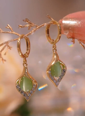 绿色天使之眼短款耳扣耳环女防丢设计感网红百搭耳饰2022新款防敏