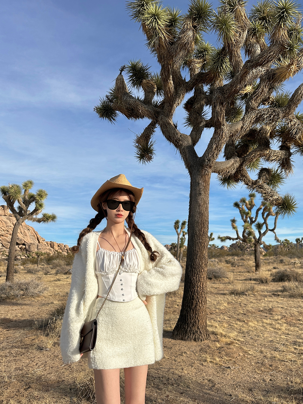 清仓甜美针织开衫毛绒吊带