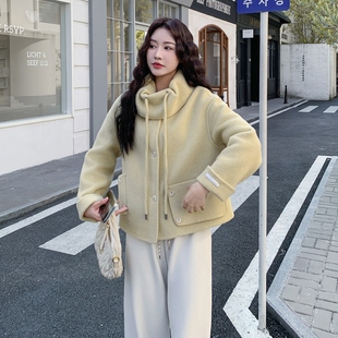 奶黄色双面羊毛短款毛呢外套女小香风法式气质小个子减龄上衣