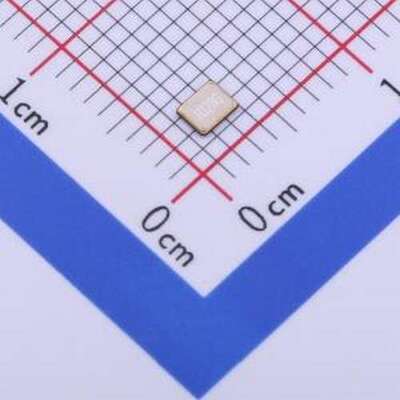 X2B032000D81H-U 无源晶振 HSX221S 32.000MHZ 8PF ±20PPM SMD25