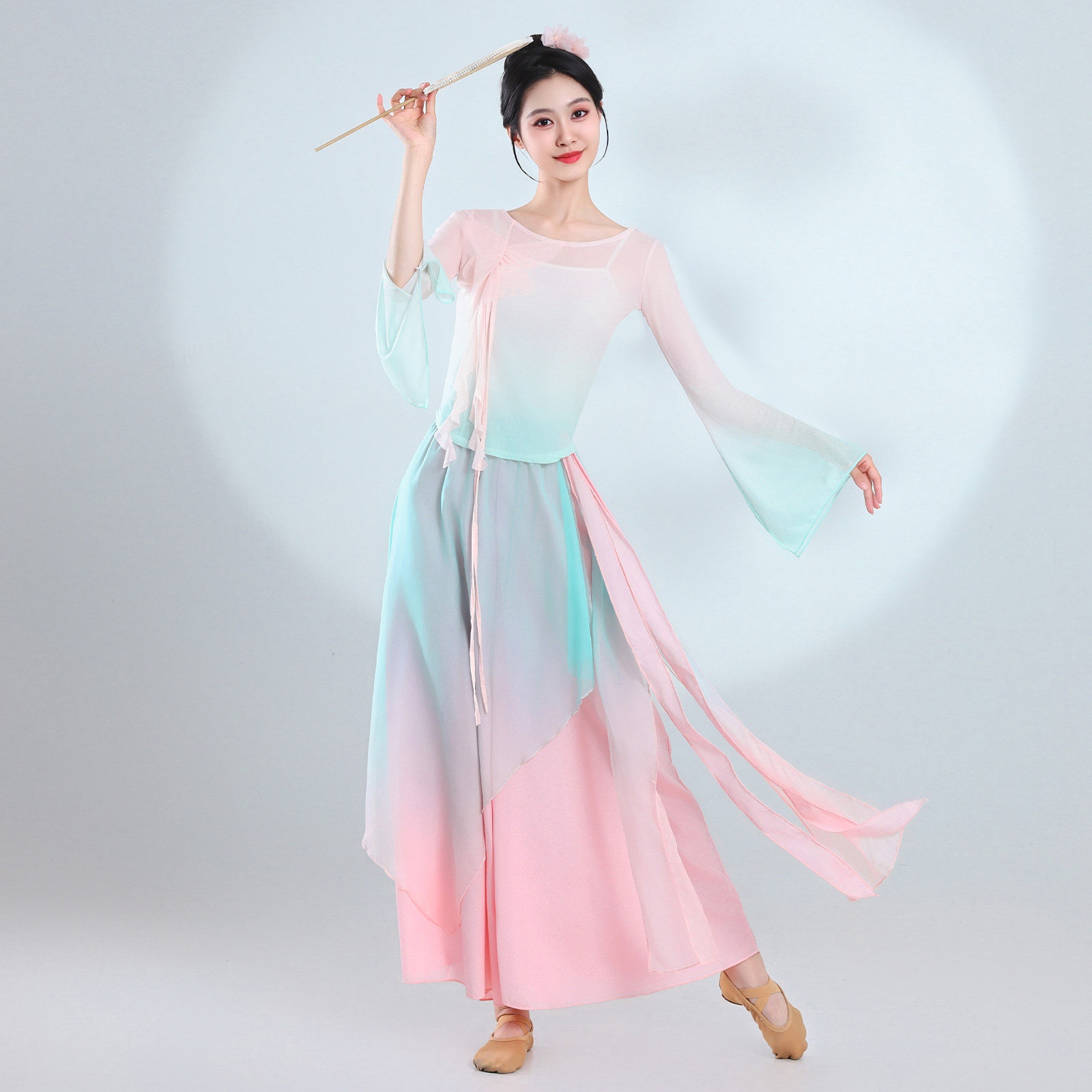 古典舞蹈服女渐变色身韵纱衣仙气飘逸中国舞演出服新中式表演服装