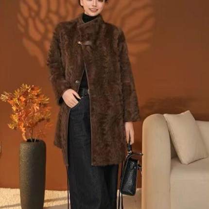 美拉德咖色仿羊羔毛外套女冬季2024新款高级感气质中长款皮毛一体