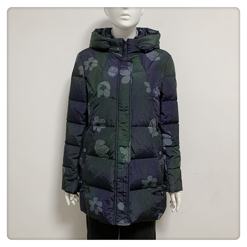 【闭店清仓】，224822款福太太妈妈穿大版型厚保暖羽绒服帽可拆