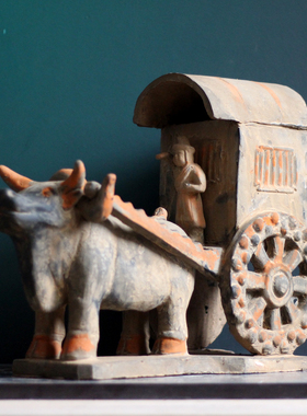 汉代仿古陶牛摆件复古牛拉车