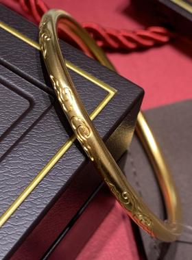 周大福古法祥云黄金手镯