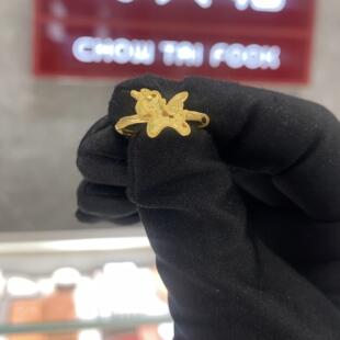 周大福代购 ING系列亮片独角兽足金黄金戒指女 克减80计价F232897