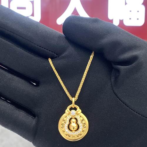 周大福福禄连理黄金钻石吊坠