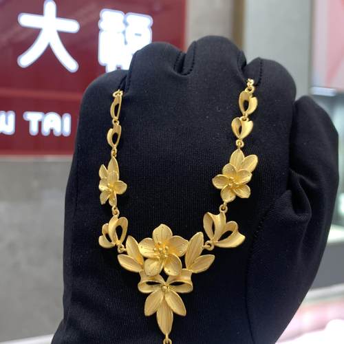 周大福繁花似锦黄金项链