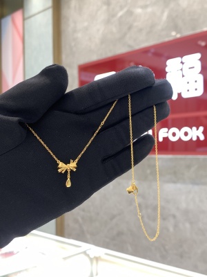 周大福AB链飘带蝴蝶结黄金项链女