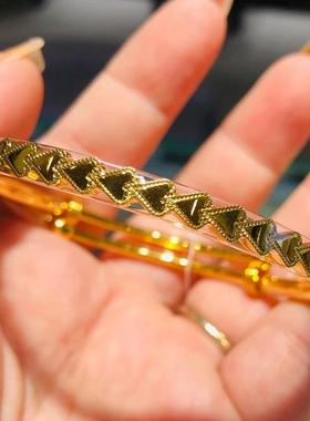 周大福亮面爱心桃心可调节手镯