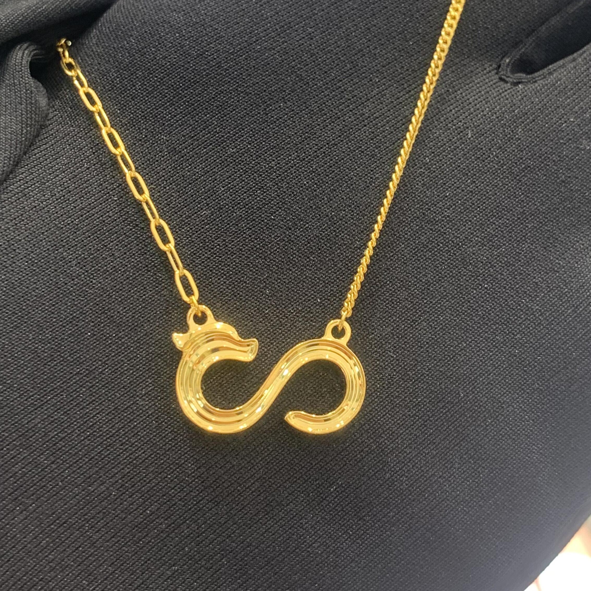 周大福金龙纳福黄金项链