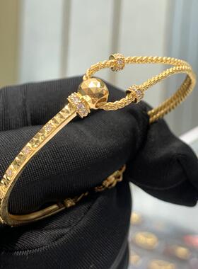 周大福弹簧结绳足金黄金手镯