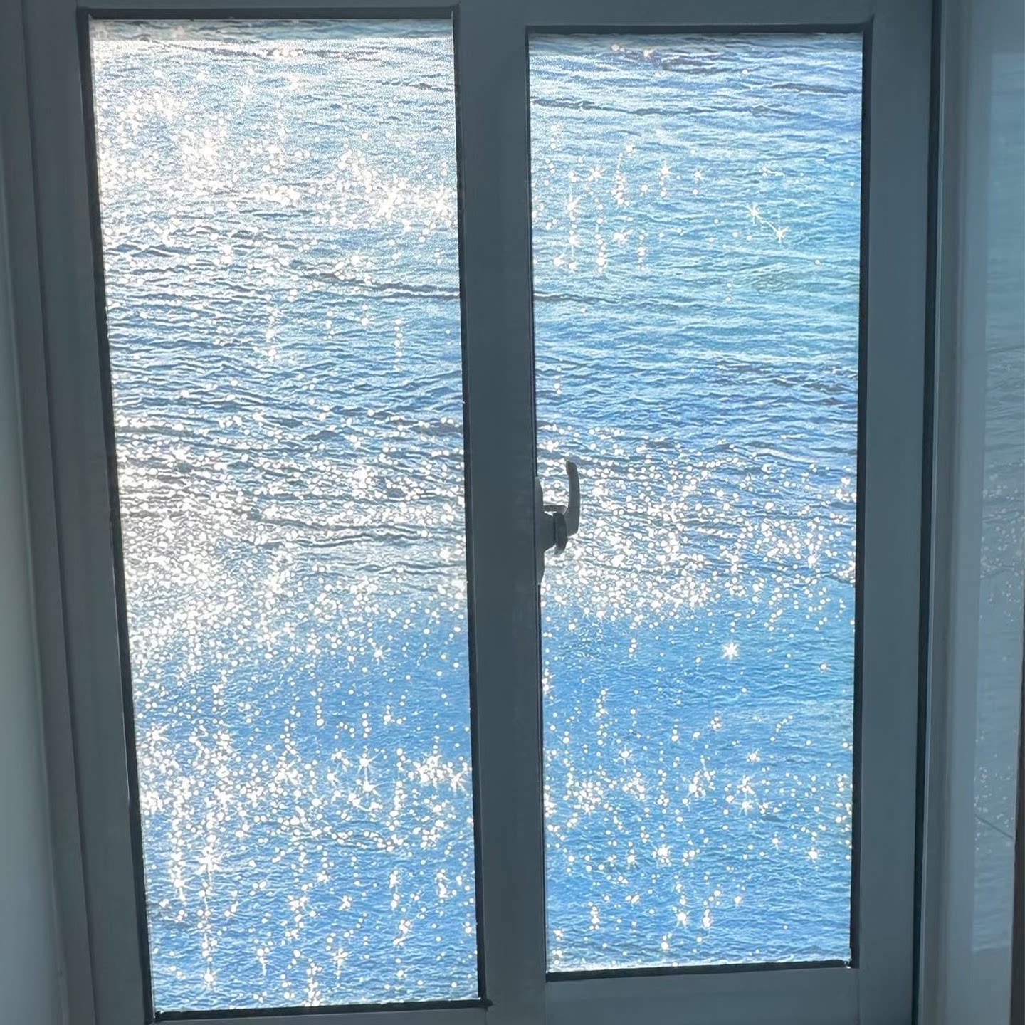 南墙壁纸水波纹闪光海景免胶静电玻璃贴膜浴室阳台防窥隐私窗户贴