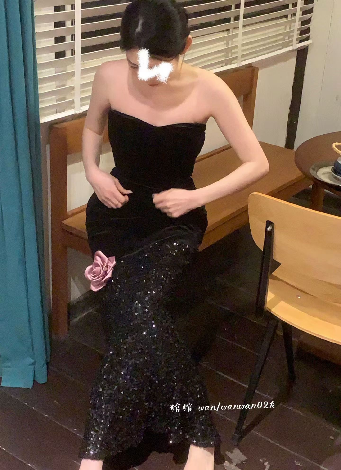 绾绾wan《封面女郎》秋冬厚丝绒亮片鱼尾吊带长裙