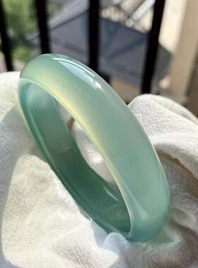 天然玉髓玛瑙手镯半山半水渐变色手镯时尚精品百搭大气