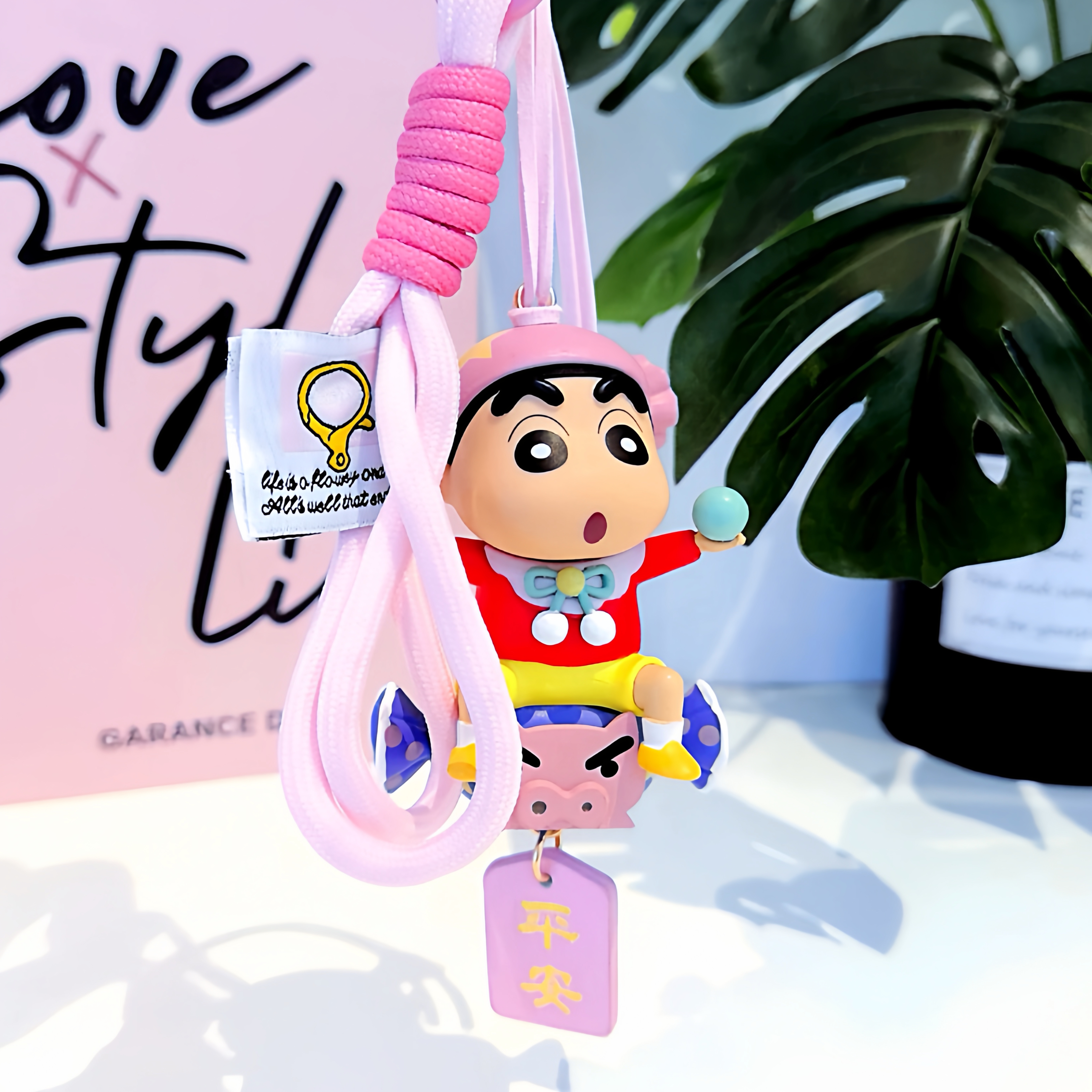 蜡笔小新周边钥匙扣可爱卡通汽车钥匙链女生包包挂件创意生日礼物