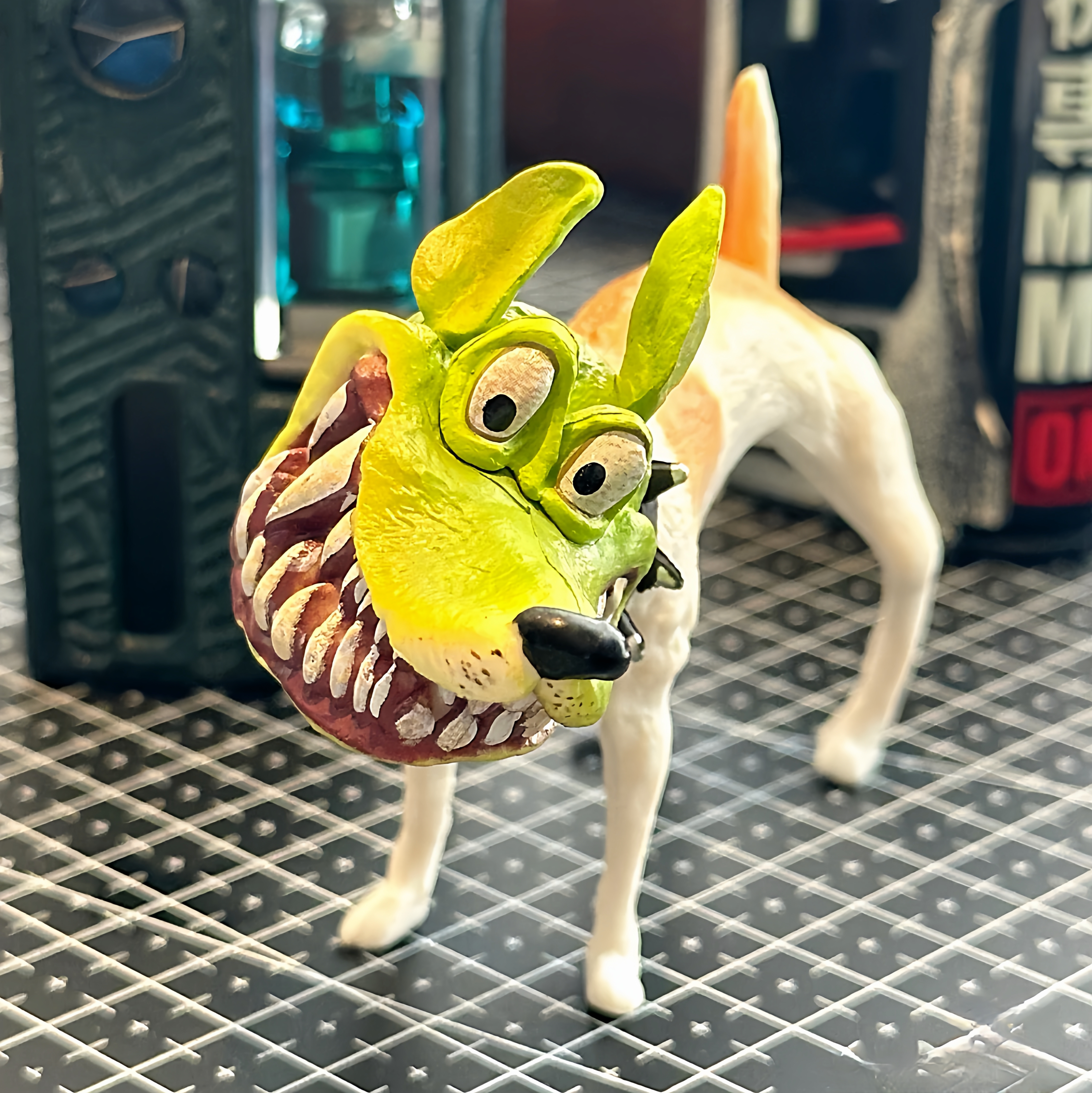 变相怪杰小狗搞怪抽象手办桌面车载摆件电影周边工位客厅装饰礼物