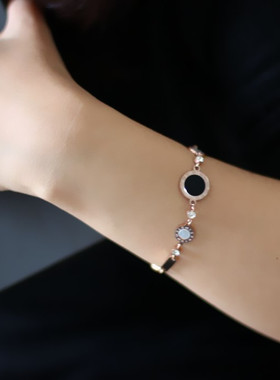 罗马数字钛钢原创设计风手饰品