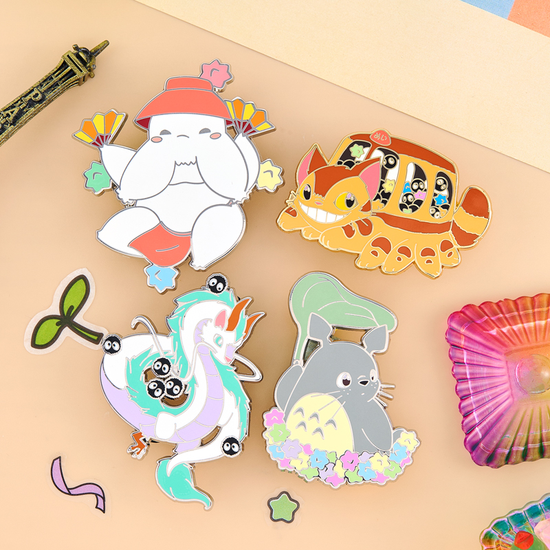 千与千寻龙猫金属徽章包饰品礼物
