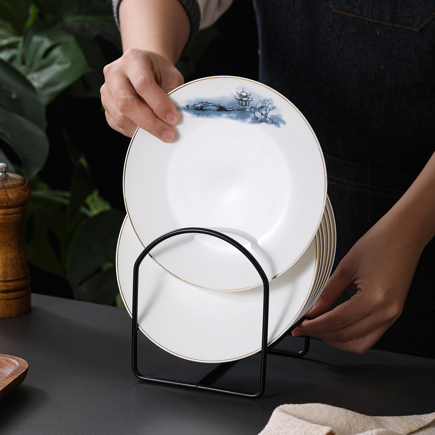 金边陶瓷家用吐骨碟餐桌垃圾骨头盘子高档水果零食干果小吃点心盘